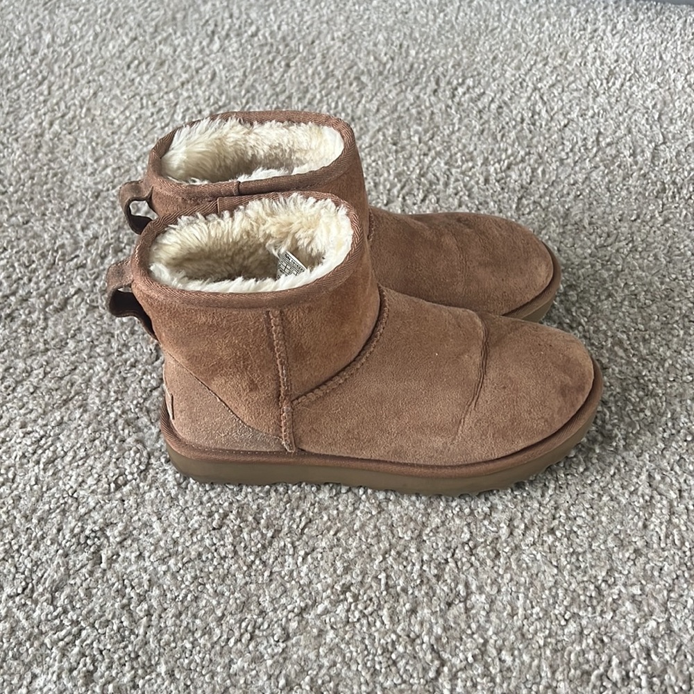 Chestnut Ugg Mini - image 2